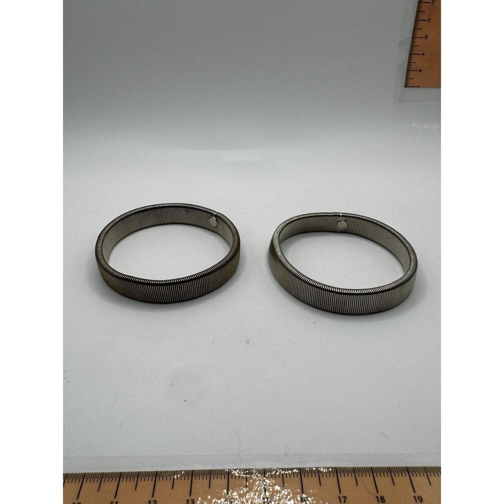Vintage Silver Tone Metallic Textured Stretch Coiled Cuff Bangles Set of‎ 2 Lot